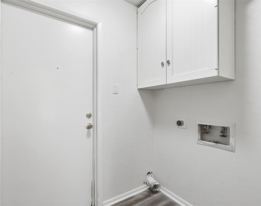 125 N Jessup Street - Photo Thumbnail 20