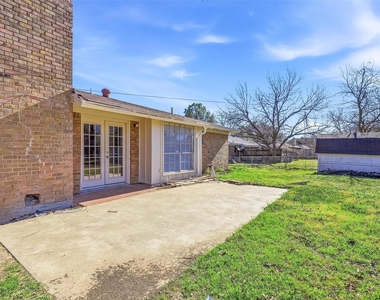 125 N Jessup Street - Photo Thumbnail 22