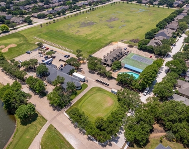 11101 Ormond Lane - Photo Thumbnail 6