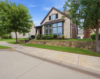 911 Midland Drive - Photo Thumbnail 26