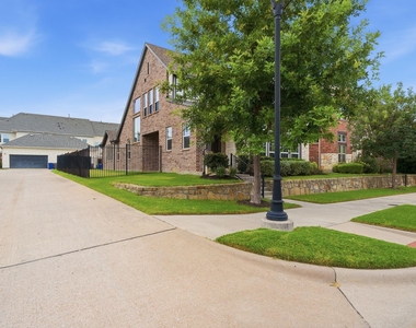 911 Midland Drive - Photo Thumbnail 28