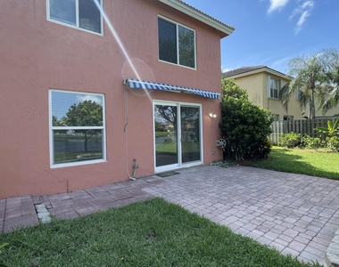 4857 Victoria Circle - Photo Thumbnail 36
