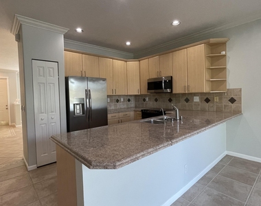4857 Victoria Circle - Photo Thumbnail 2
