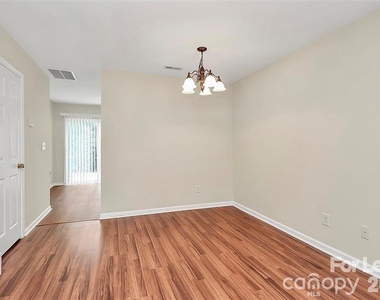 411 Caddy Street - Photo Thumbnail 21