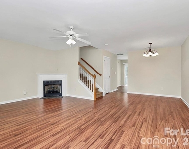 411 Caddy Street - Photo Thumbnail 15
