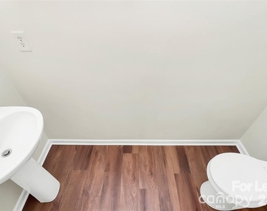411 Caddy Street - Photo Thumbnail 18