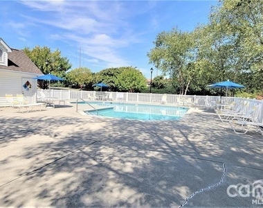 411 Caddy Street - Photo Thumbnail 38