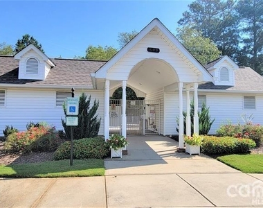 411 Caddy Street - Photo Thumbnail 39