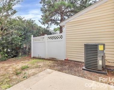 411 Caddy Street - Photo Thumbnail 36