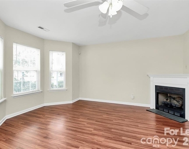 411 Caddy Street - Photo Thumbnail 12