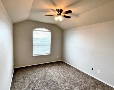 208 Dye Drive - Photo Thumbnail 19