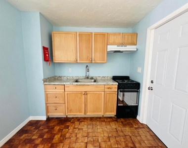 1210 S D Street - Photo Thumbnail 5