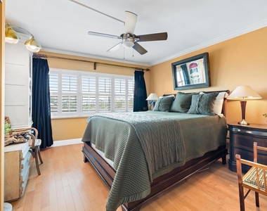 155 Yacht Club Drive - Photo Thumbnail 14