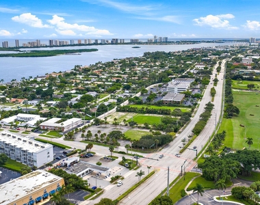 155 Yacht Club Drive - Photo Thumbnail 25