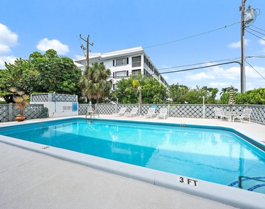 155 Yacht Club Drive - Photo Thumbnail 18
