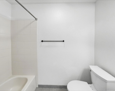 7806 Laver Court - Photo Thumbnail 17