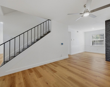 600 W Pelton Street - Photo Thumbnail 5