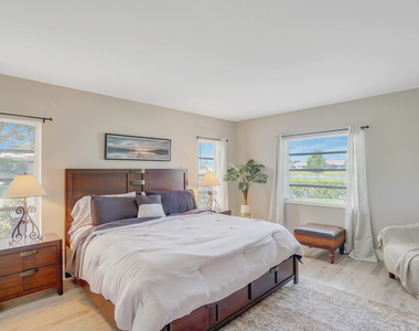 13719 Via Aurora Way - Photo Thumbnail 19