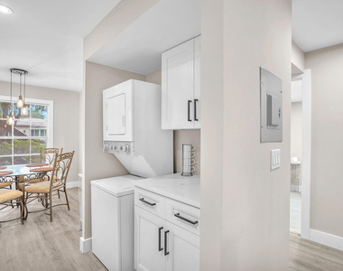 13719 Via Aurora Way - Photo Thumbnail 17