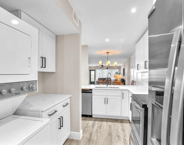 13719 Via Aurora Way - Photo Thumbnail 15