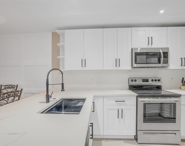 13719 Via Aurora Way - Photo Thumbnail 14