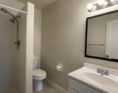 116 E Central Boulevard - Photo Thumbnail 8
