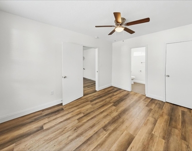 2304 Ryan Avenue - Photo Thumbnail 9