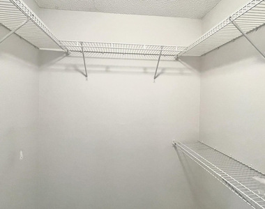 501 Sandtree Drive - Photo Thumbnail 25