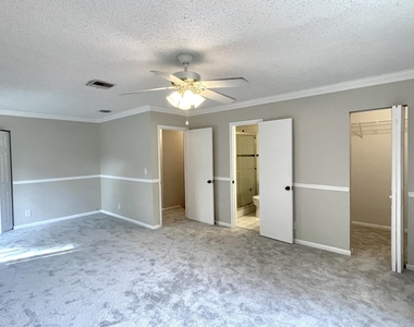 501 Sandtree Drive - Photo Thumbnail 21