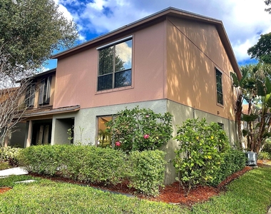 501 Sandtree Drive - Photo Thumbnail 1