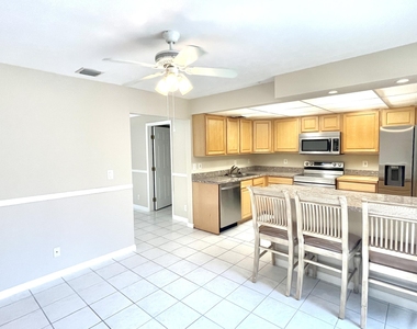 501 Sandtree Drive - Photo Thumbnail 18