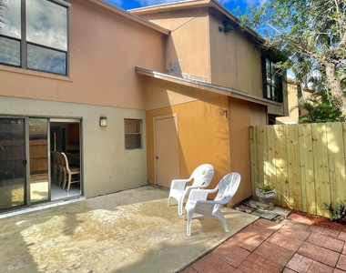 501 Sandtree Drive - Photo Thumbnail 17
