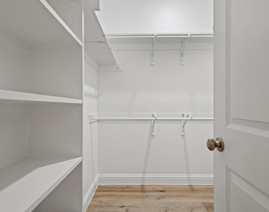 7822 Cottonwood Drive - Photo Thumbnail 17