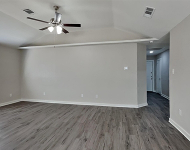 4112 Nandina Court - Photo Thumbnail 1