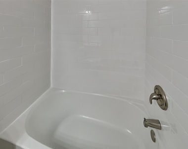4112 Nandina Court - Photo Thumbnail 8