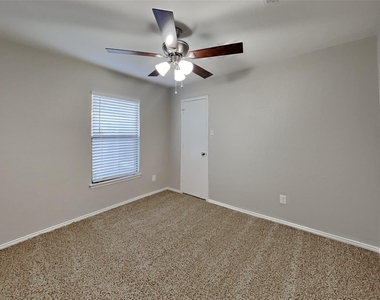 4112 Nandina Court - Photo Thumbnail 14
