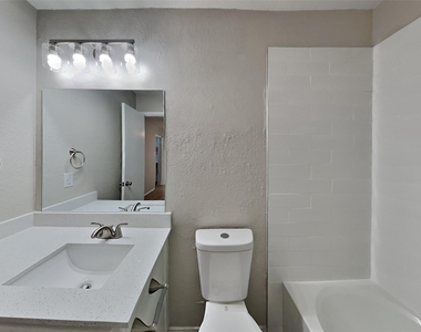 4112 Nandina Court - Photo Thumbnail 9