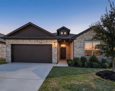 8420 Berry Crest Street - Photo Thumbnail 1