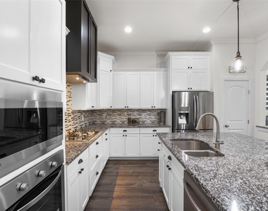 1705 Prestwick Lane - Photo Thumbnail 12