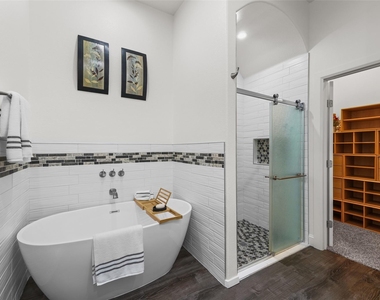 1705 Prestwick Lane - Photo Thumbnail 16