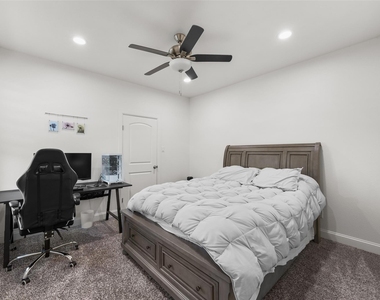 1705 Prestwick Lane - Photo Thumbnail 21