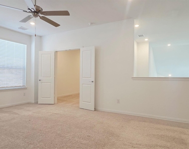 8104 Blue Heron Lane - Photo Thumbnail 29