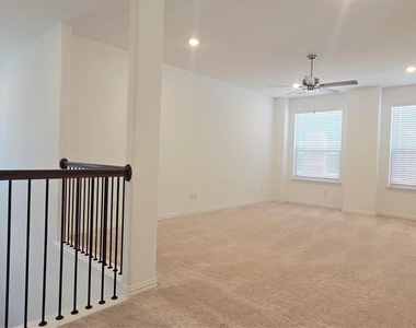 8104 Blue Heron Lane - Photo Thumbnail 19