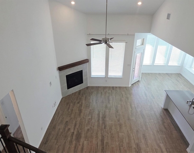 8104 Blue Heron Lane - Photo Thumbnail 30