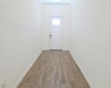 8104 Blue Heron Lane - Photo Thumbnail 1