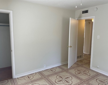 1512 Hilltop Drive - Photo Thumbnail 18