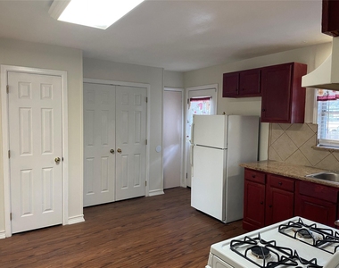 1512 Hilltop Drive - Photo Thumbnail 9