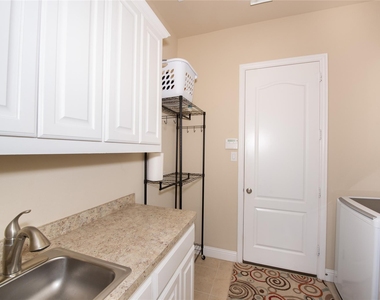 9844 Broiles Lane - Photo Thumbnail 33