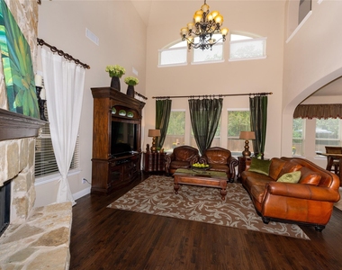 9844 Broiles Lane - Photo Thumbnail 5