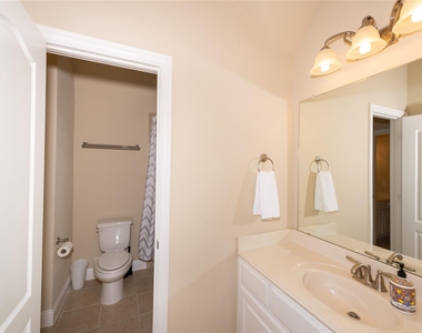 9844 Broiles Lane - Photo Thumbnail 22